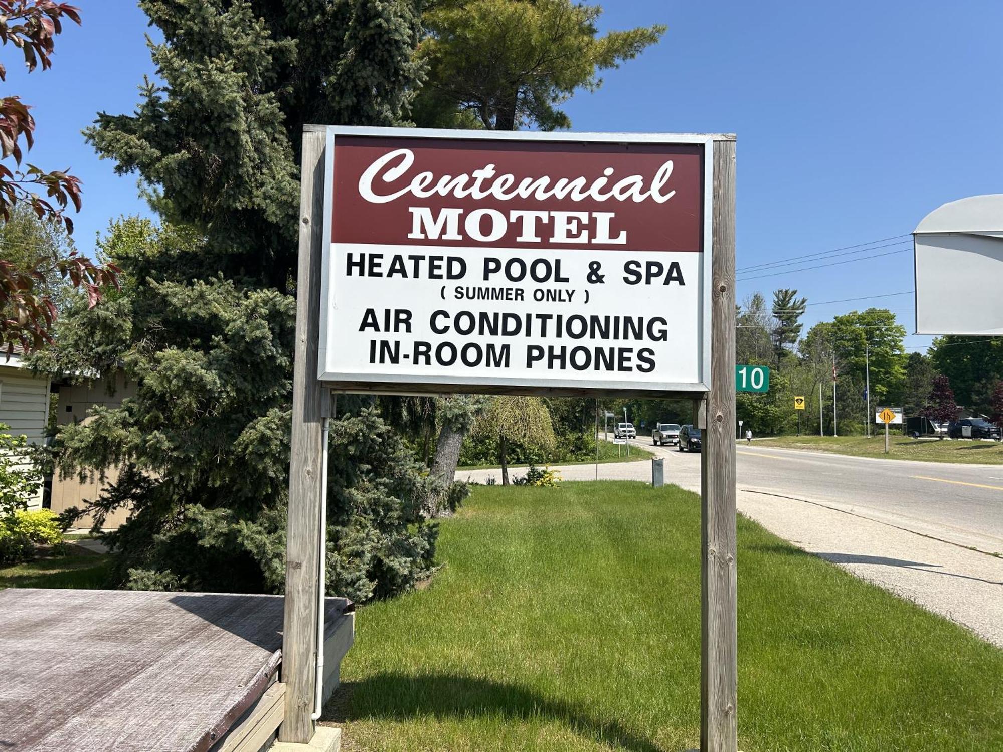 Centennial Motel Sauble Beach Exteriér fotografie